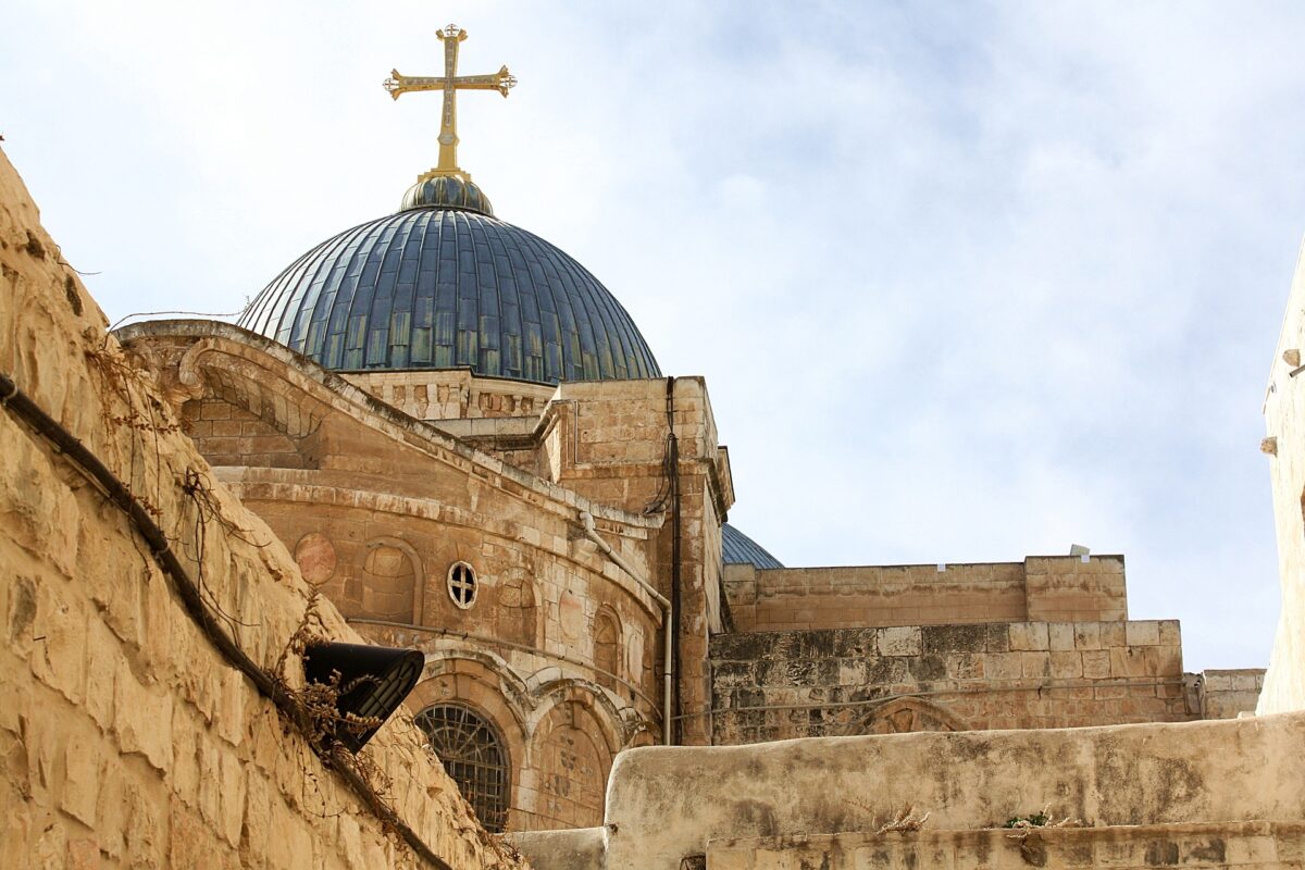 THE CHURCH OF HOLY SEPULCHER TOUR